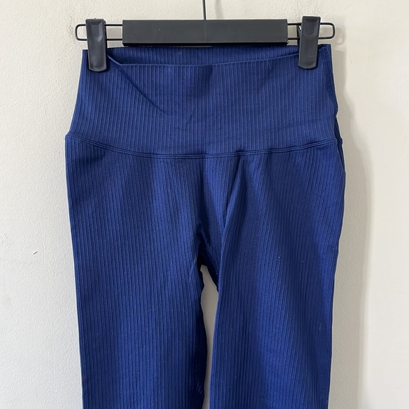 Balance Athletica Linear High Rise Ribbed Navy Full Length Leggings Size Medium - Picture 2 of 8